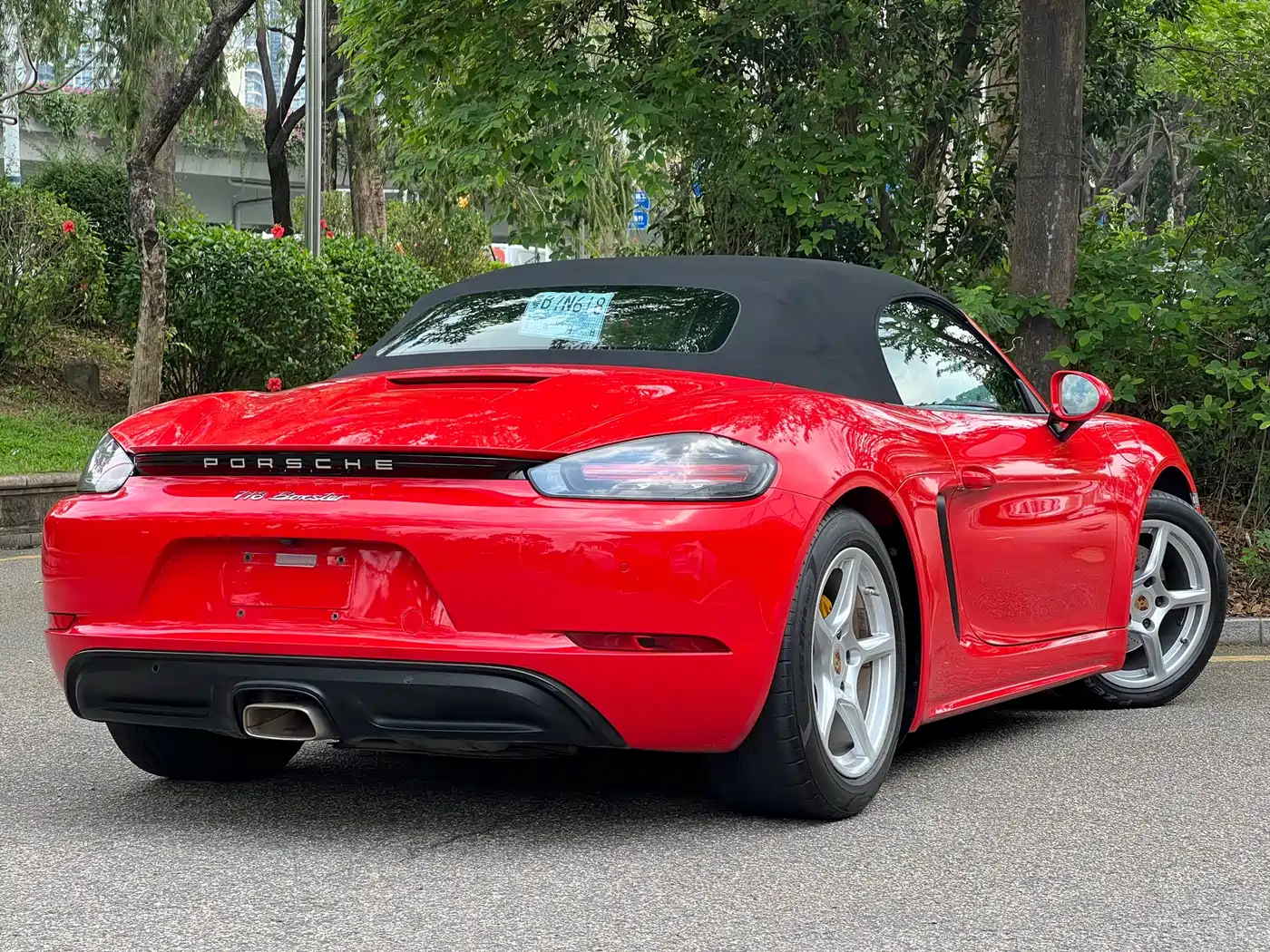 PORSCHE 718
