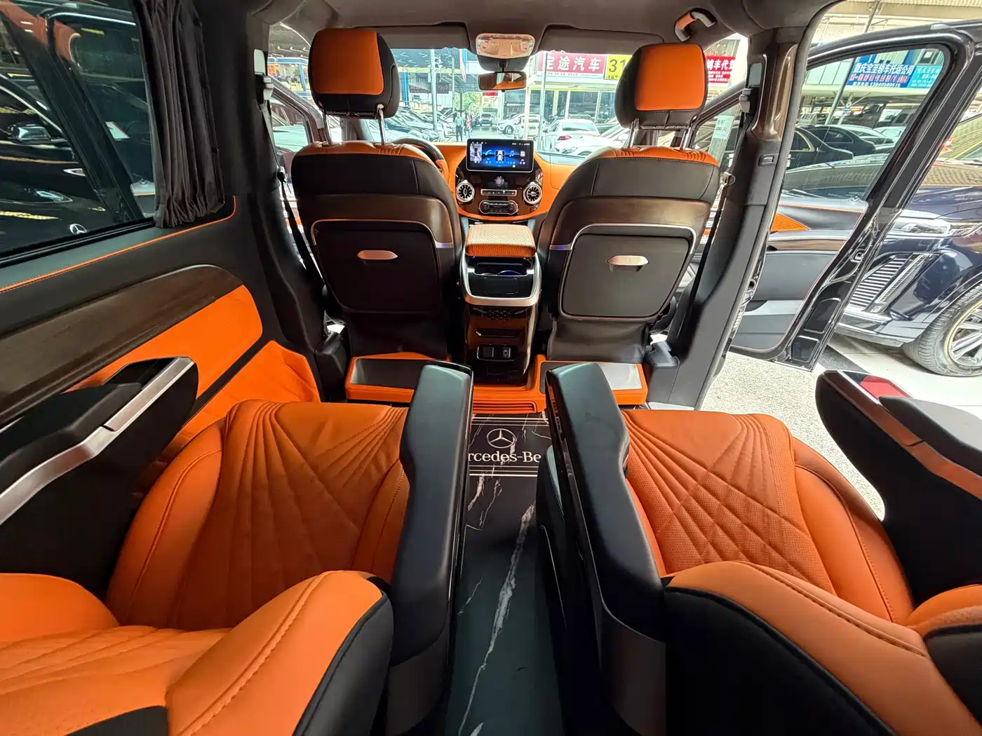 Mercedes-Benz Vito 2023 2.0T Elite 7-Seater фото 20
