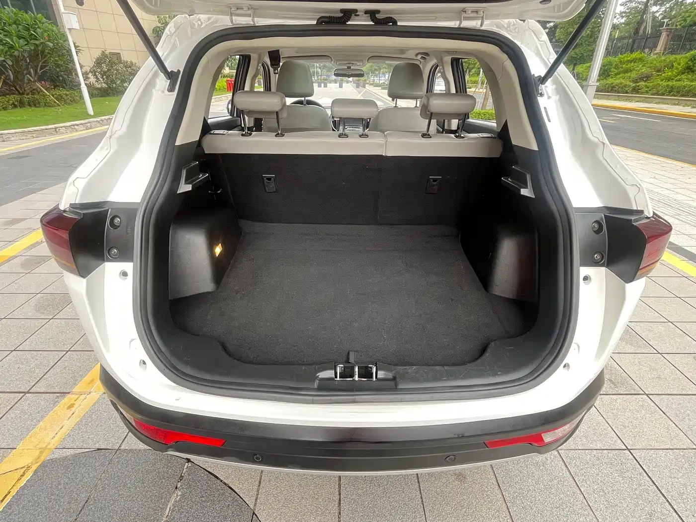 BAIC Huansu S5 2018 2017 1.3T Manual Luxury