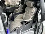 Photo 15 - Toyota Sienna
