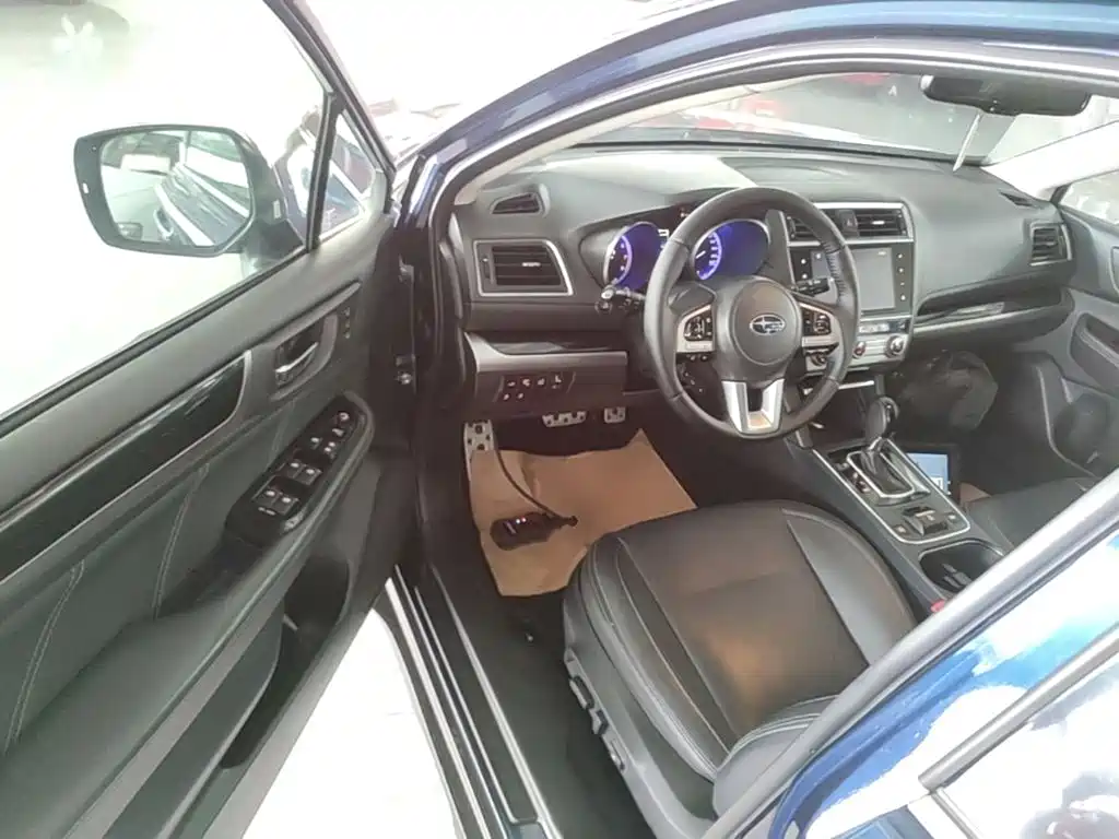 SUBARU OUTBACK