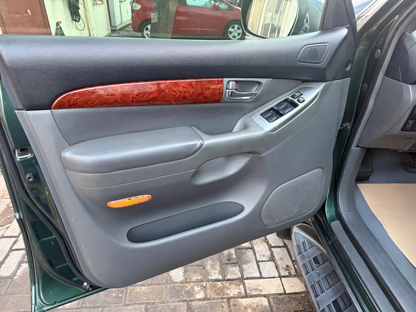 Toyota Prado фото 16