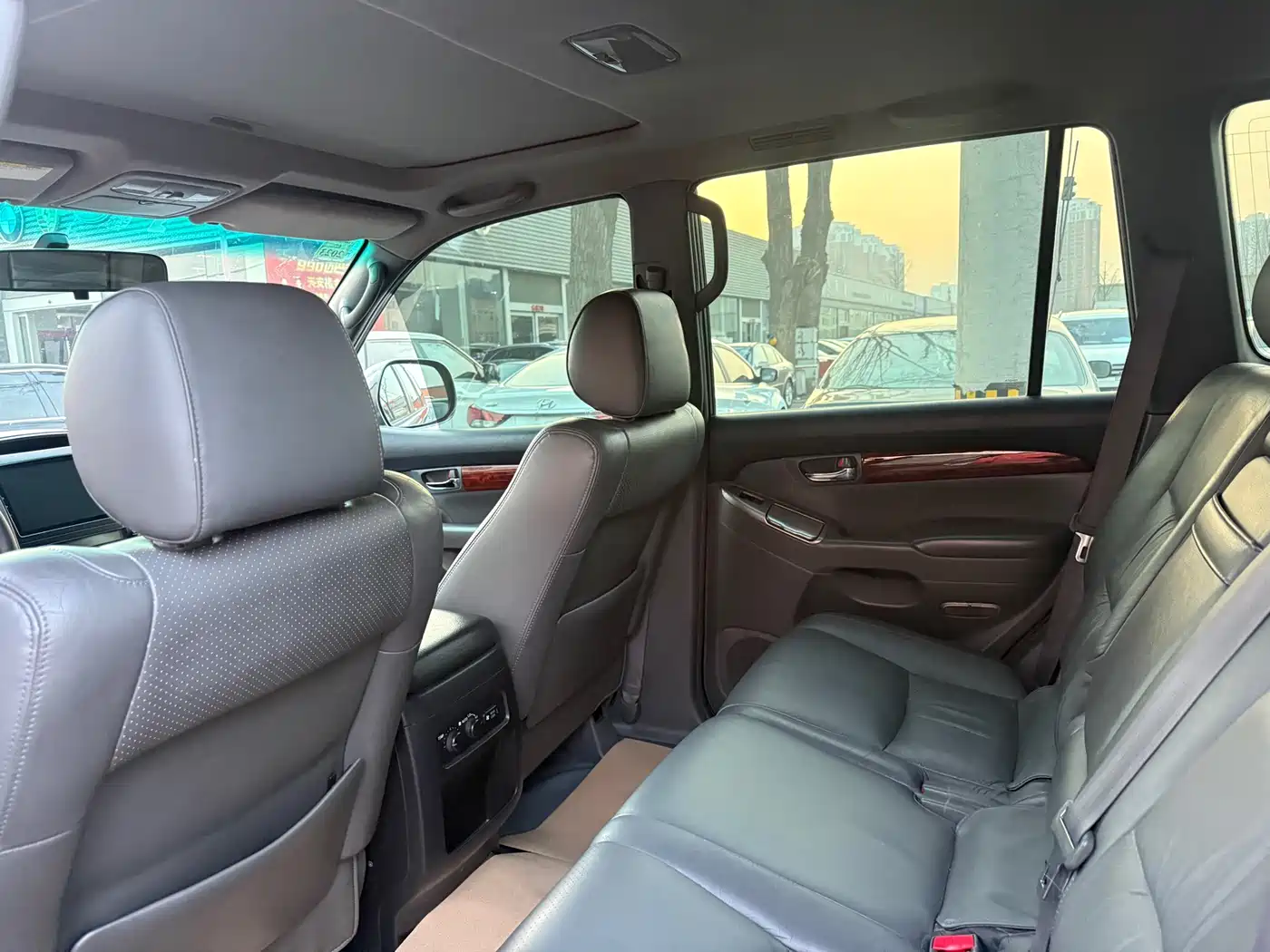 Toyota Prado фото 7