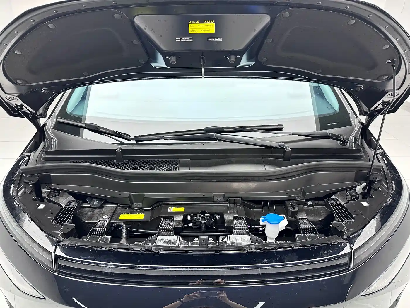 XPeng X9 2024 2024 640 AWD High Performance Max
