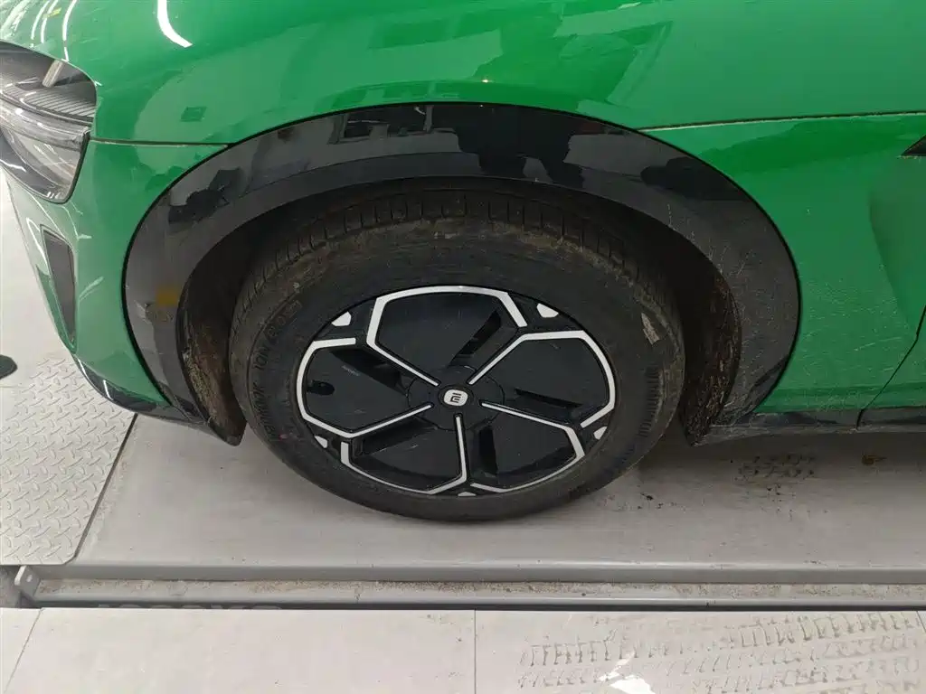 Xiaomi Auto Xiaomi YU7 2025 Extended Range RWD Edition фото 23