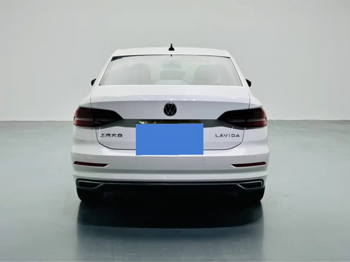 Volkswagen Lavida 2022 1.5L Auto Comfort Edition фото 5