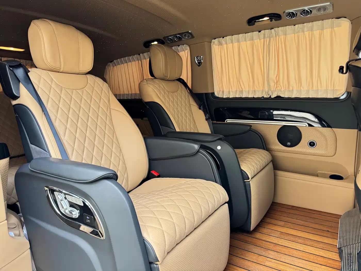 Mercedes-Benz Vito 2018 2.0T Elite Edition 7-seater China VI фото 20