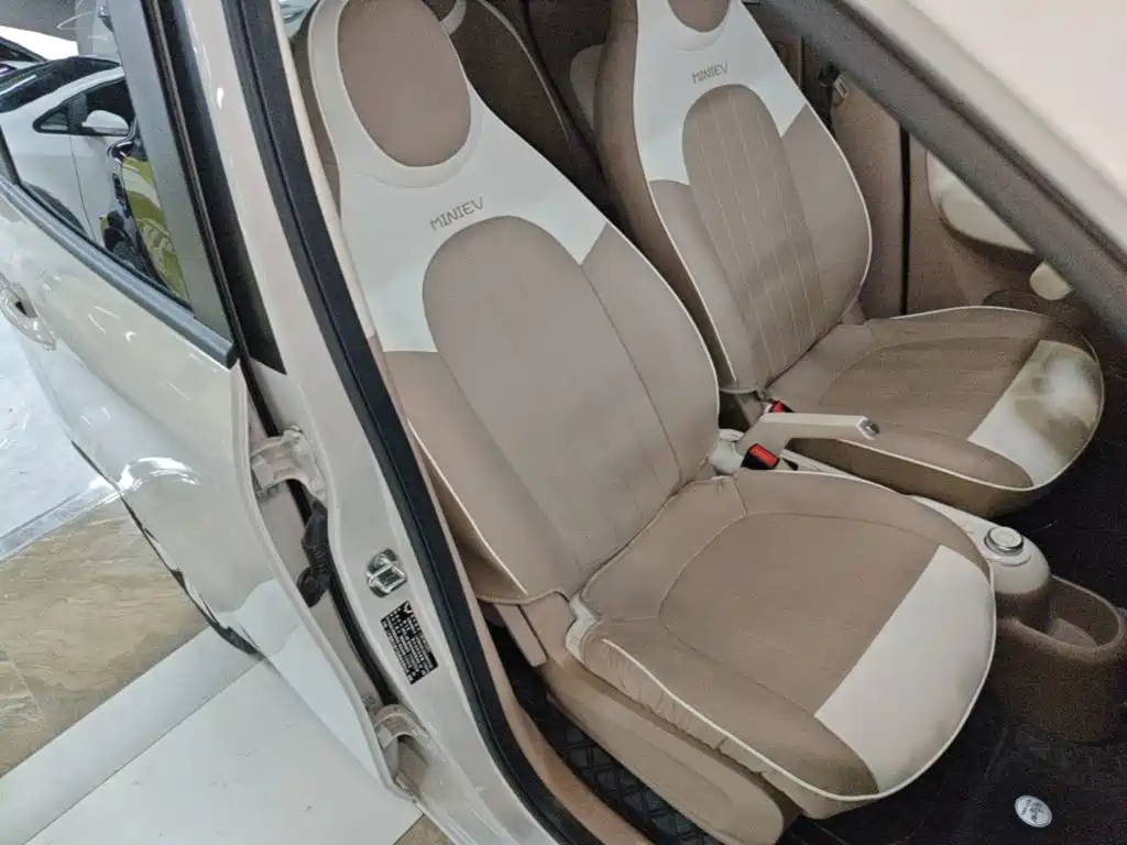 Фото 25 - Wuling Motors Hongguang MINIEV