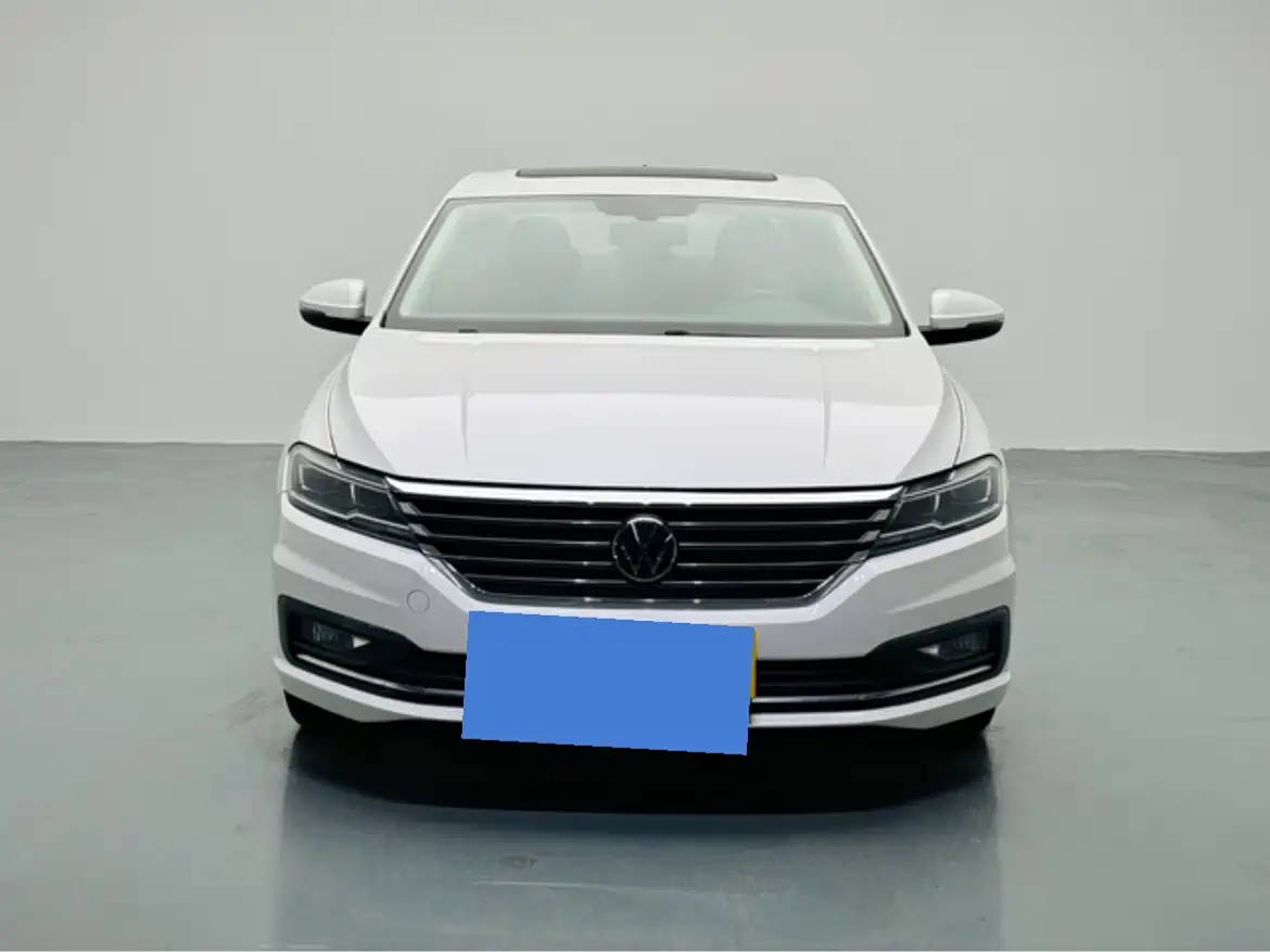 Volkswagen Lavida 2022 1.5L Auto Comfort Edition фото 2