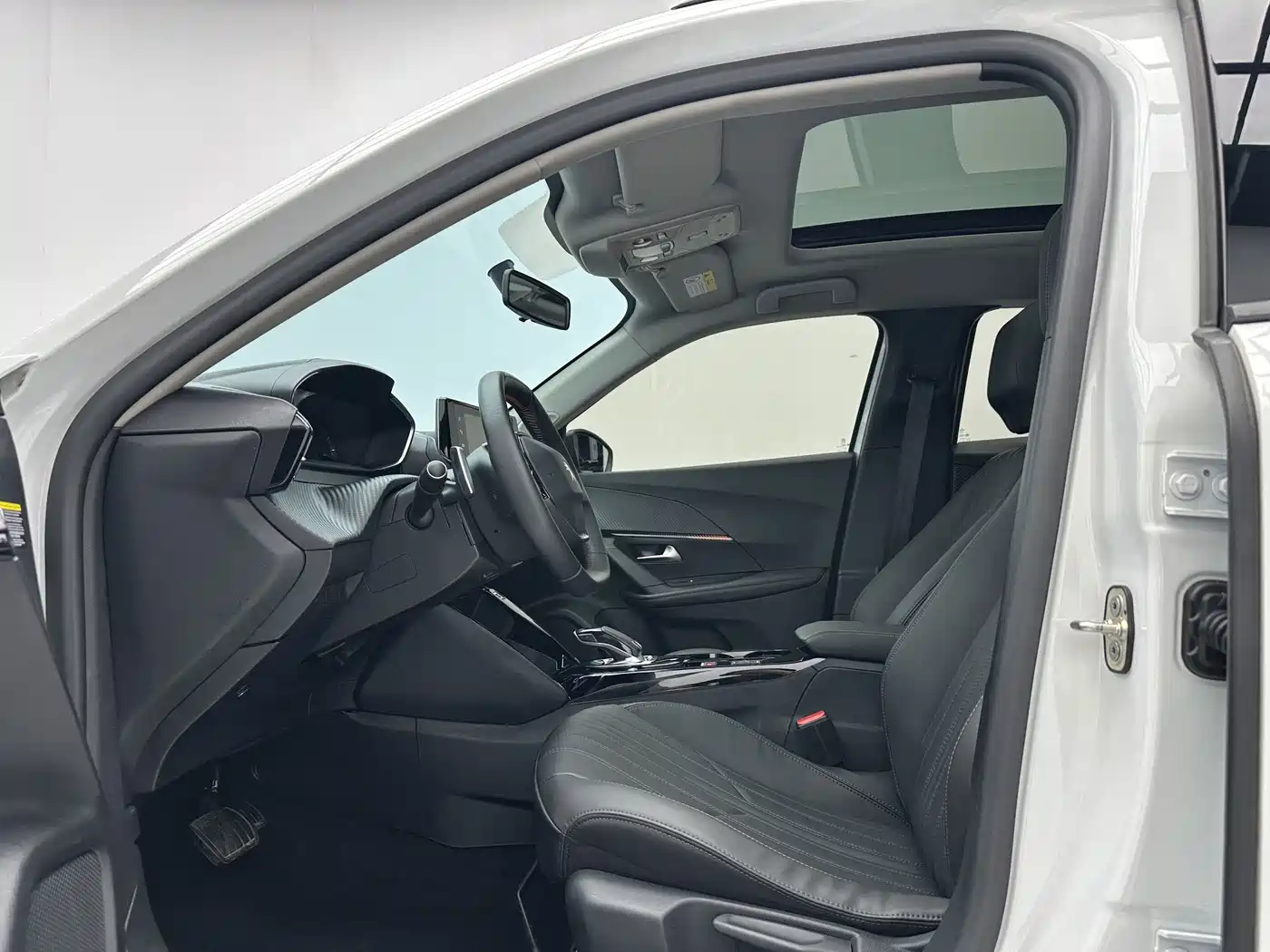 Peugeot 2008 2024 2022 230THP THE ONE