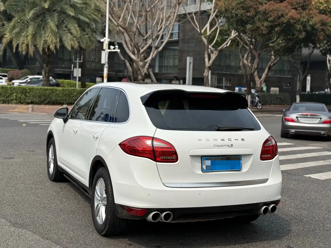 Porsche Cayenne 2011 Cayenne S 4.8L фото 9