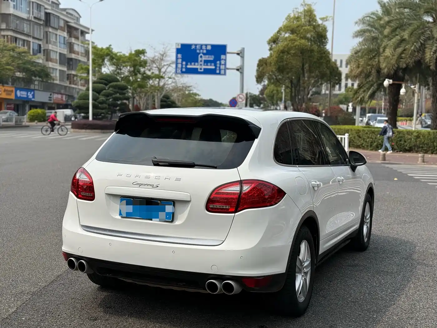 Porsche Cayenne 2011 Cayenne S 4.8L фото 7