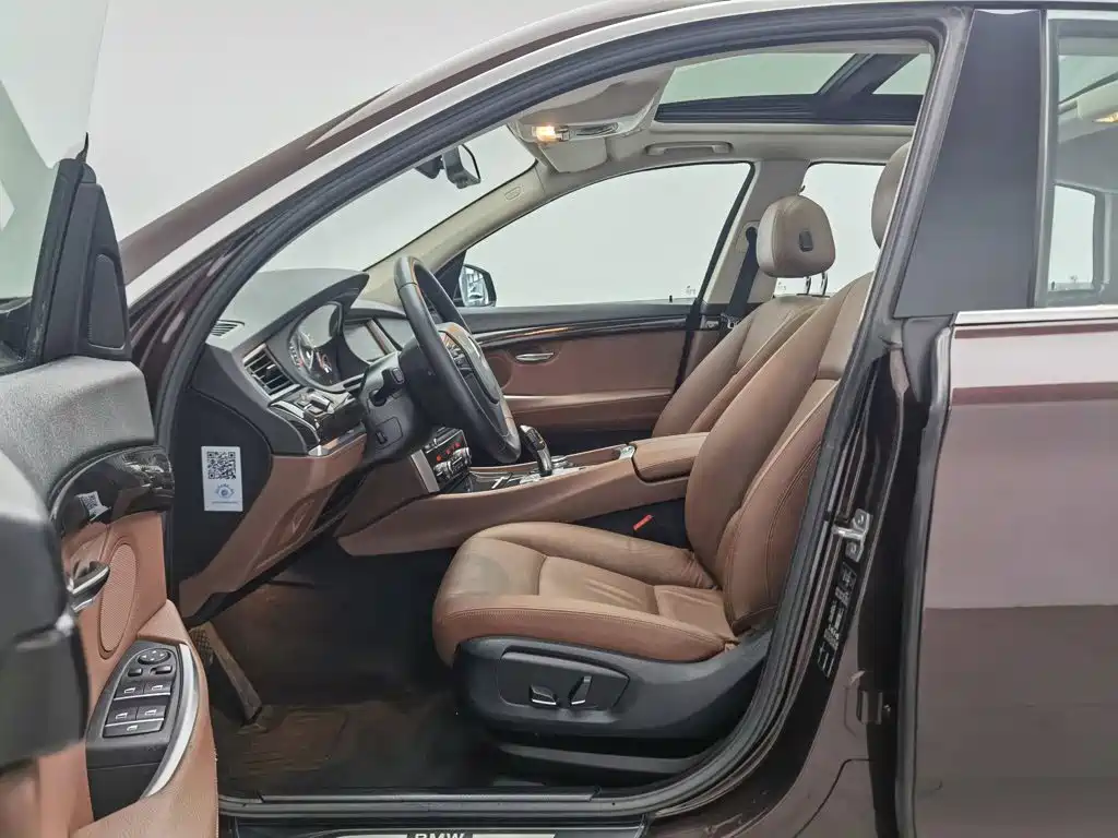 BMW 5 Series GT 2015 2014 528i Leading