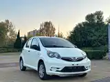 Photo 3 - BYD F0