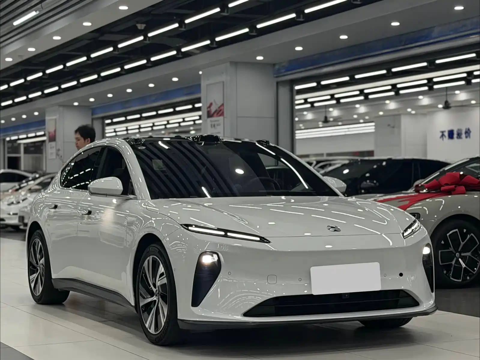Фото 3 - NIO ET5