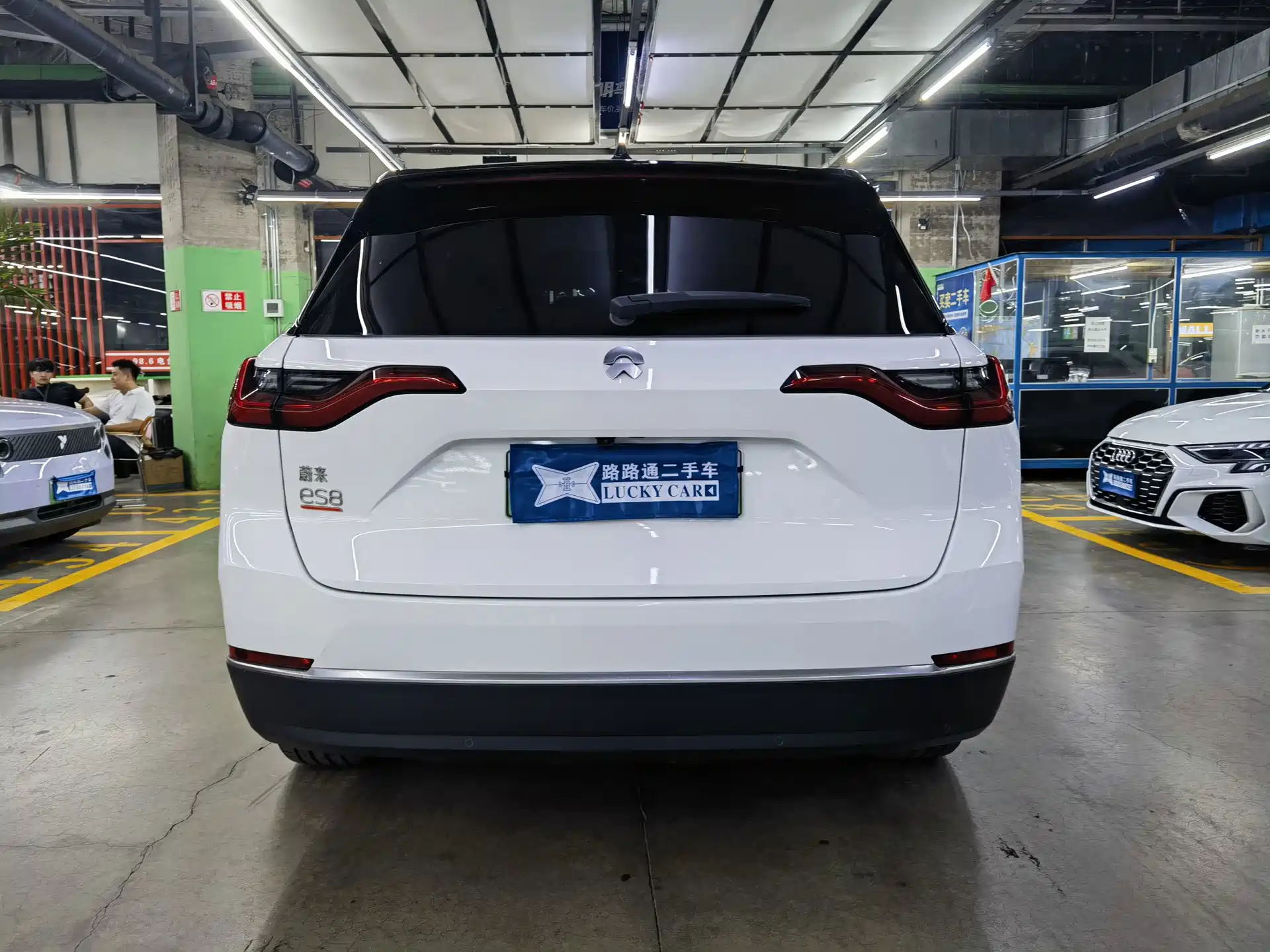 Фото 5 - NIO ES8