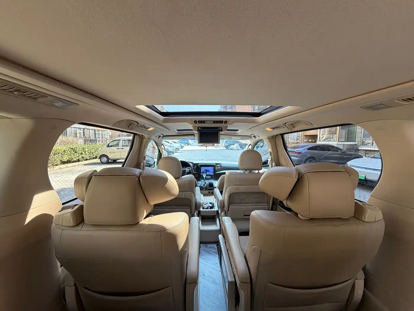 Toyota Alphard 2011 Model 2.4L Luxury фото 11