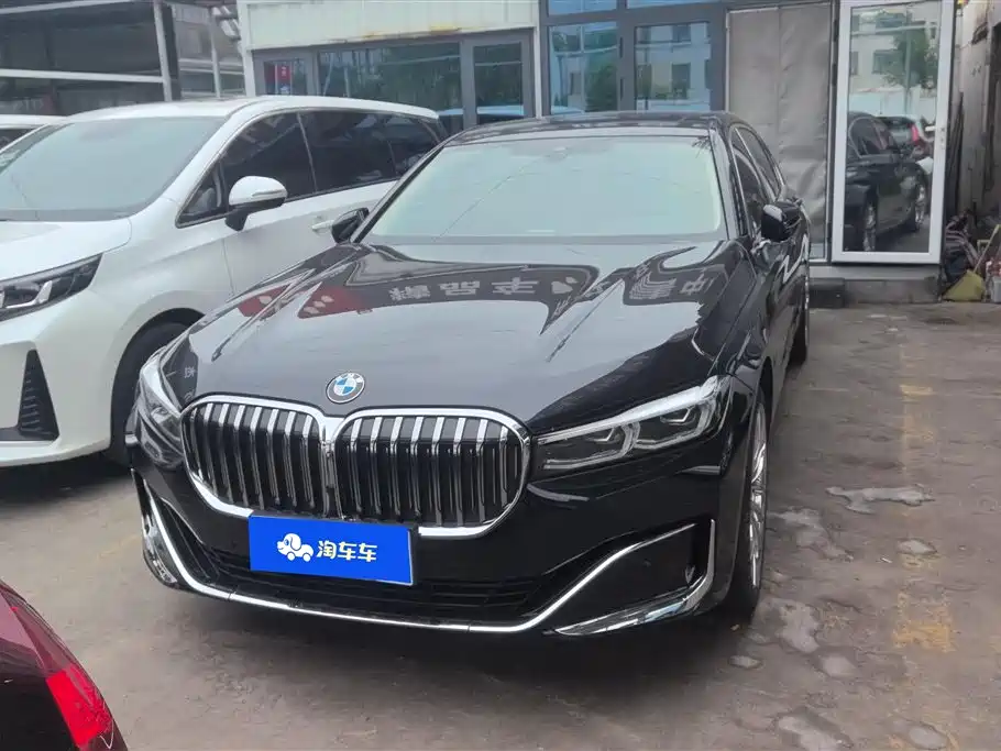 BMW 7 Series 2021 Model 730Li Luxury Package фото 2