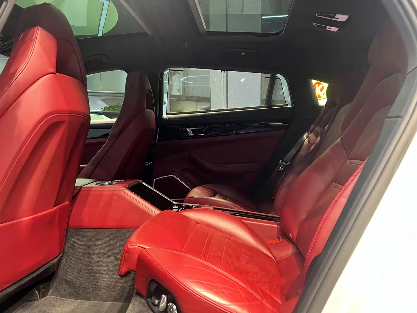Porsche Panamera 2017 Panamera 4 Executive Long Wheelbase 3.0T фото 6
