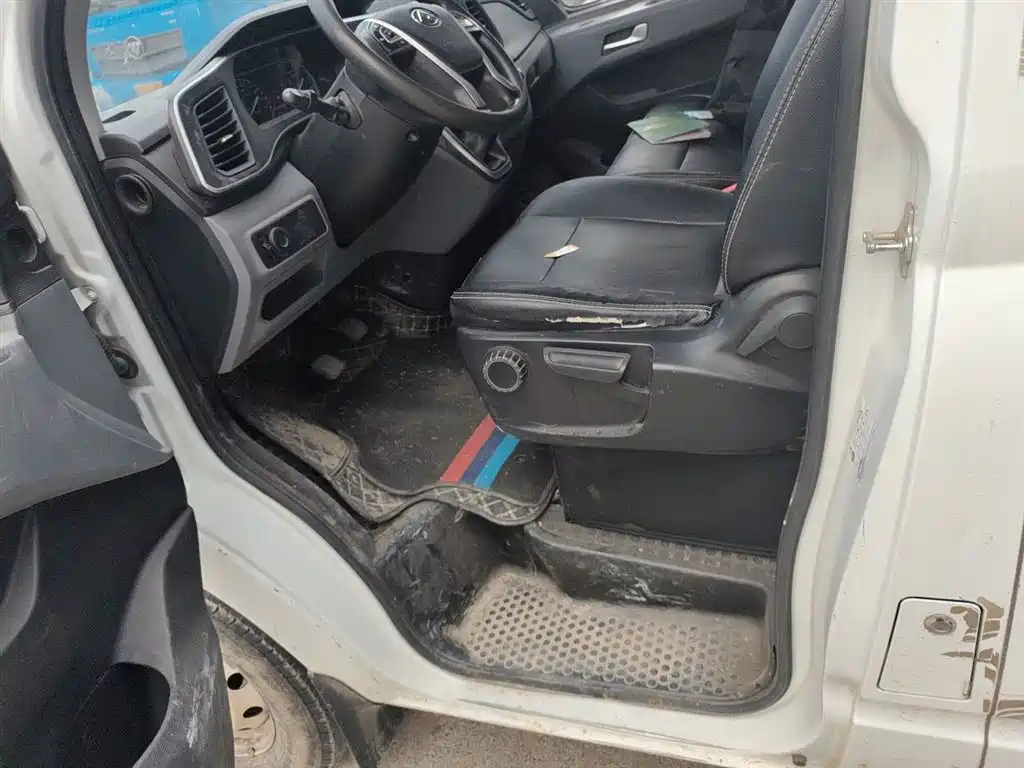 SAIC Maxus Xintu V80 2023 2.0T Manual Classic Aoyun Long Wheelbase Medium Roof 6/7/8/9 Seats фото 20