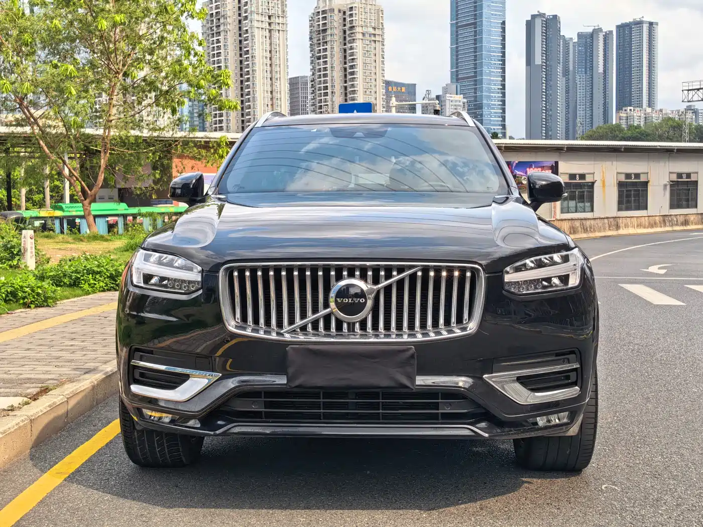 VOLVO XC90