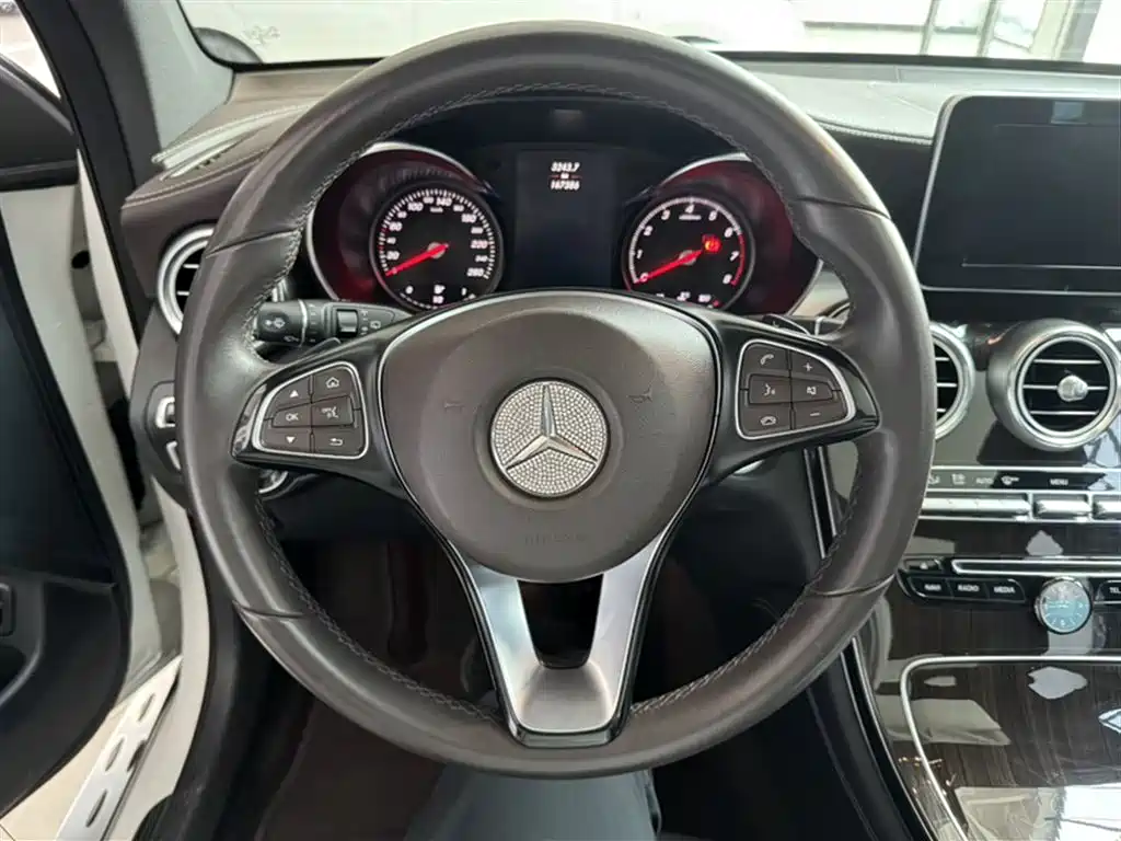 Mercedes-Benz GLC 2017 GLC 260 4MATIC Luxury фото 13