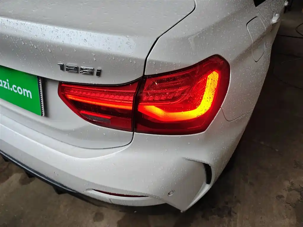 BMW 1 Series 2019 118i M Sport Package фото 24