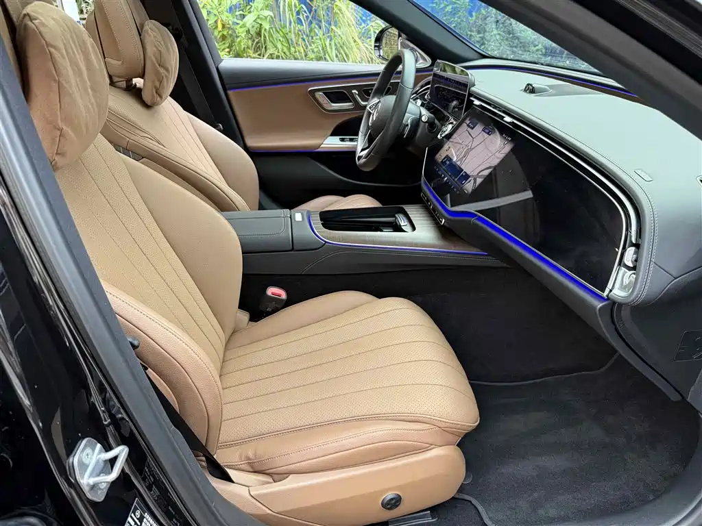 Mercedes-Benz E-Class 2024 Model E 300 L Luxury фото 7