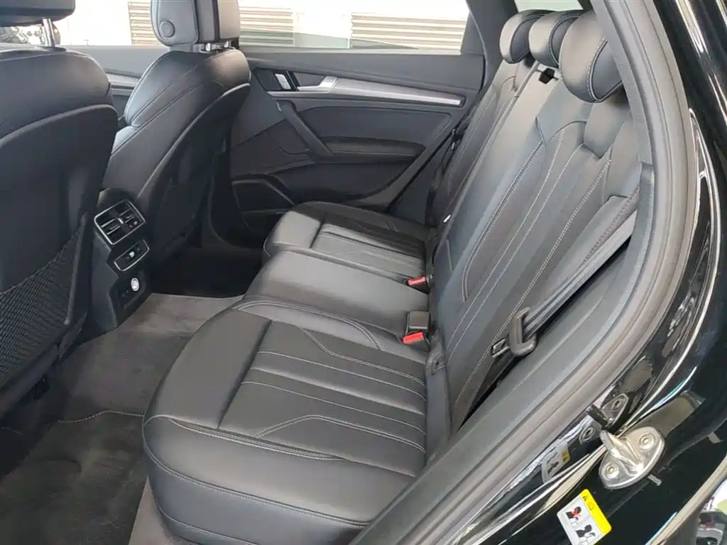 Audi Q5L 2024 Model 45 TFSI Luxury Dynamic фото 17