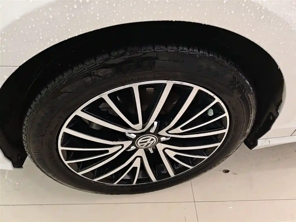 Volkswagen Lamando 2019 280TSI DSG Luxury Edition China VI фото 22