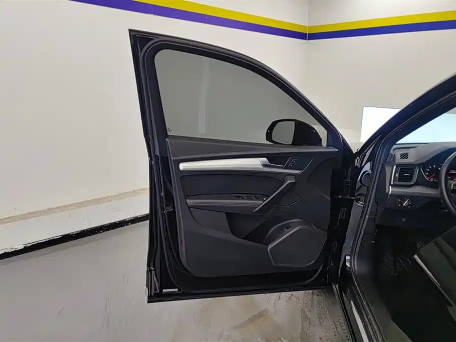 Audi Q5L 2020 Facelift 40 TFSI Honor Progressive фото 7