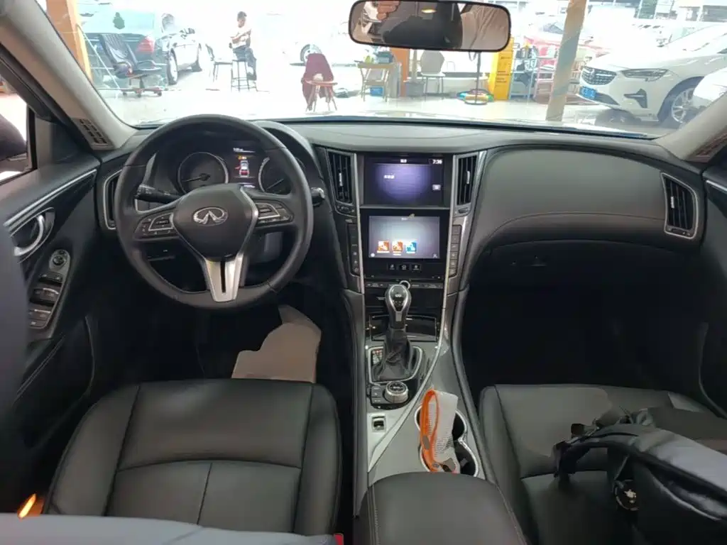 Infiniti Q50L 2022 2018 2.0T Comfort (China VI)