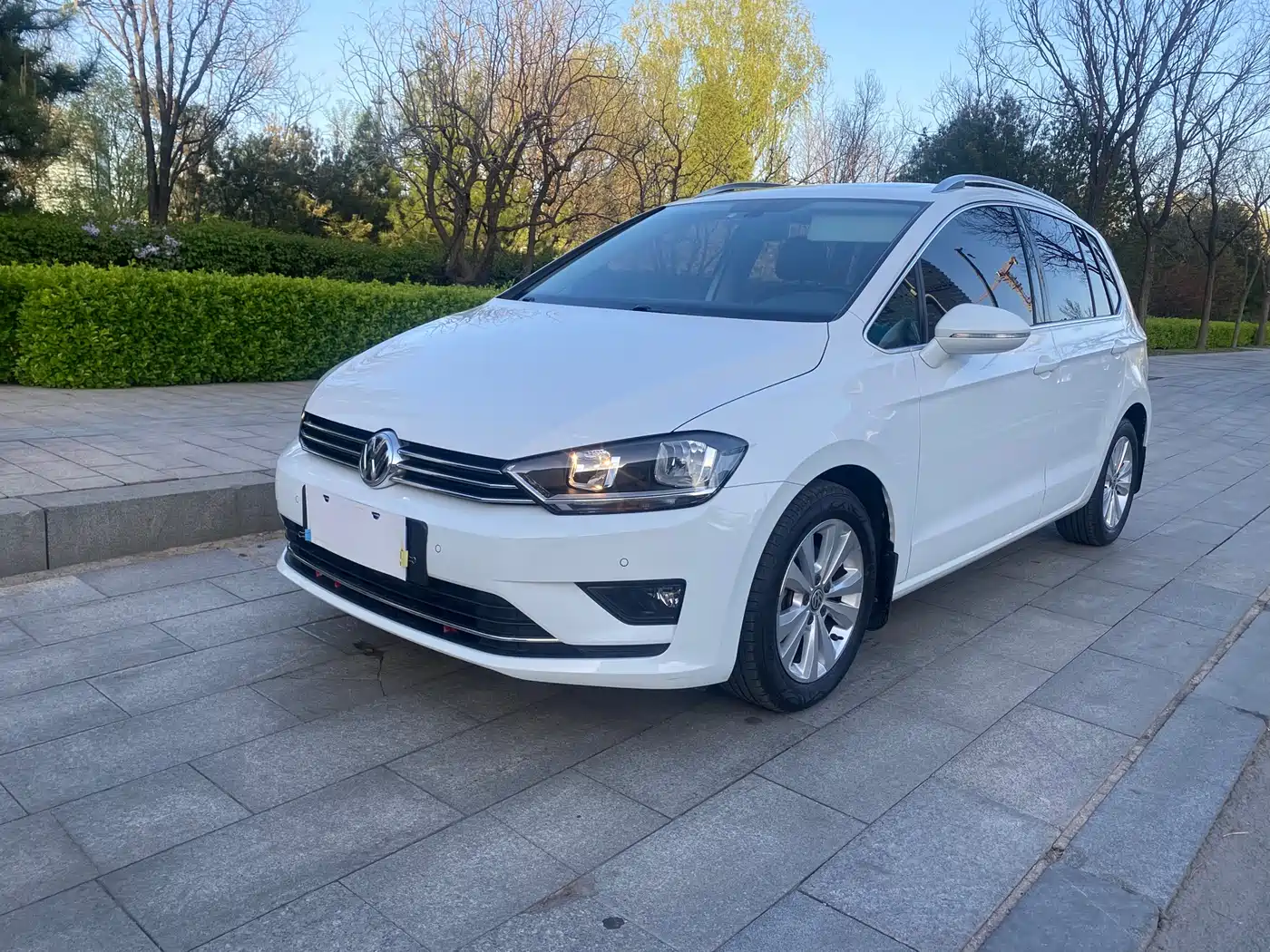 VOLKSWAGEN GOLF*JIAYU