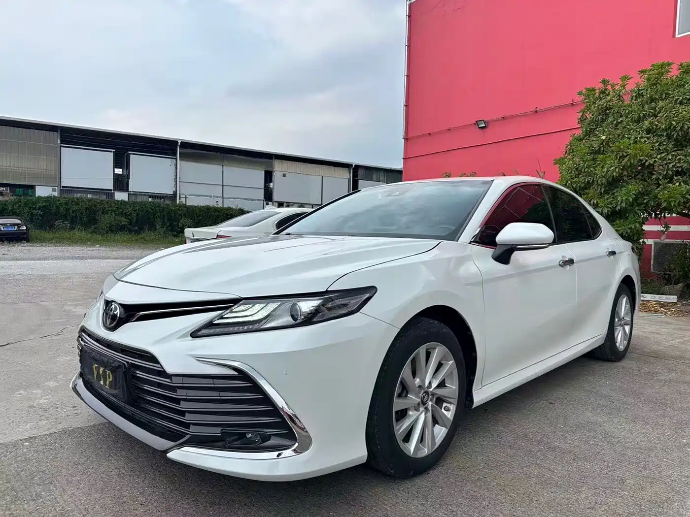 Toyota Camry 2021 2.0G Luxury Edition