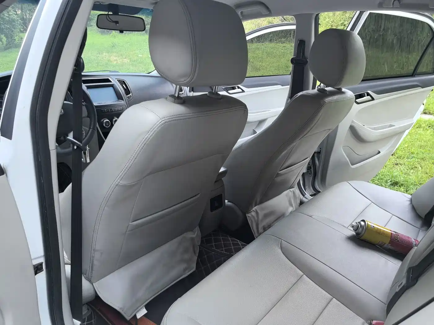 Photo 6 - Geely Vision