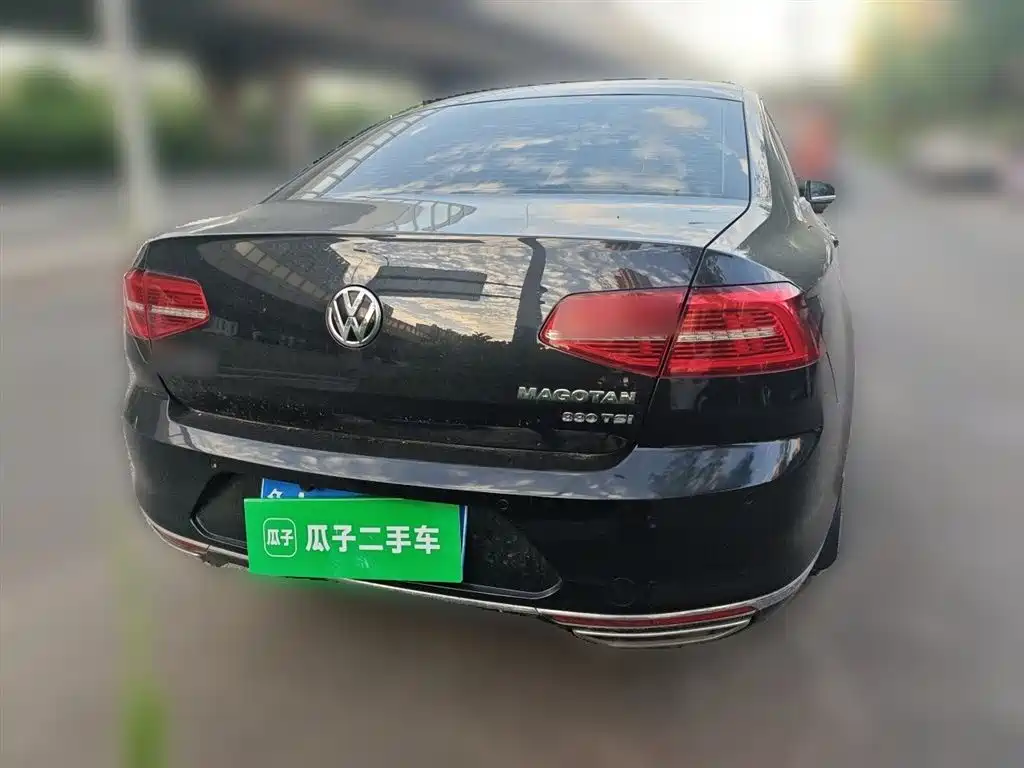 Volkswagen Magotan 2018 330TSI DSG Luxury фото 5