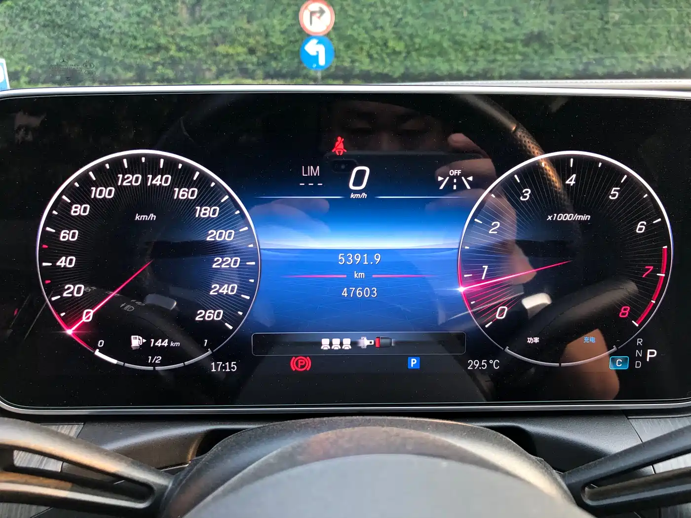 Mercedes-Benz C-Class 2022 C 260 L Sport Edition фото 16