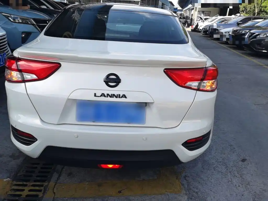 Nissan Bluebird 2020 2020 1.6L CVT Cool Edition