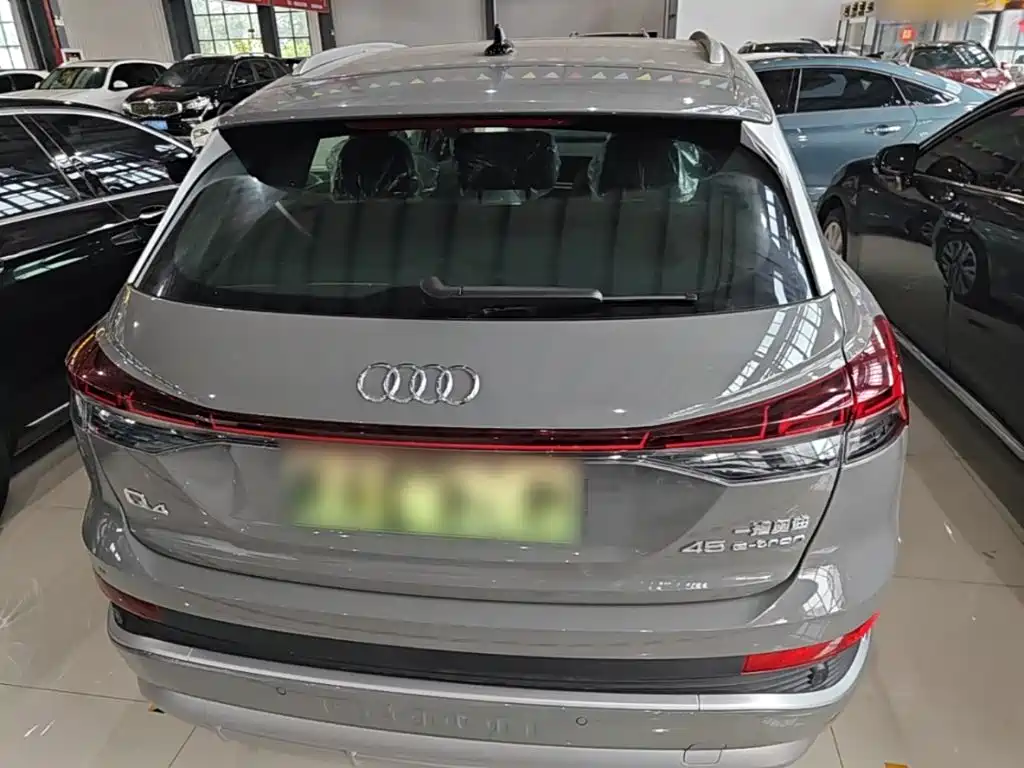 Audi Q4 e-tron 2026 2024 40 e-tron Pioneer Edition