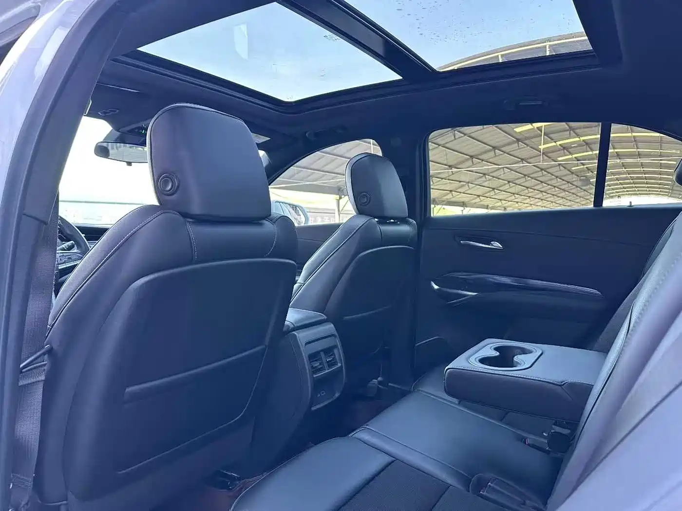 CADILLAC XT4