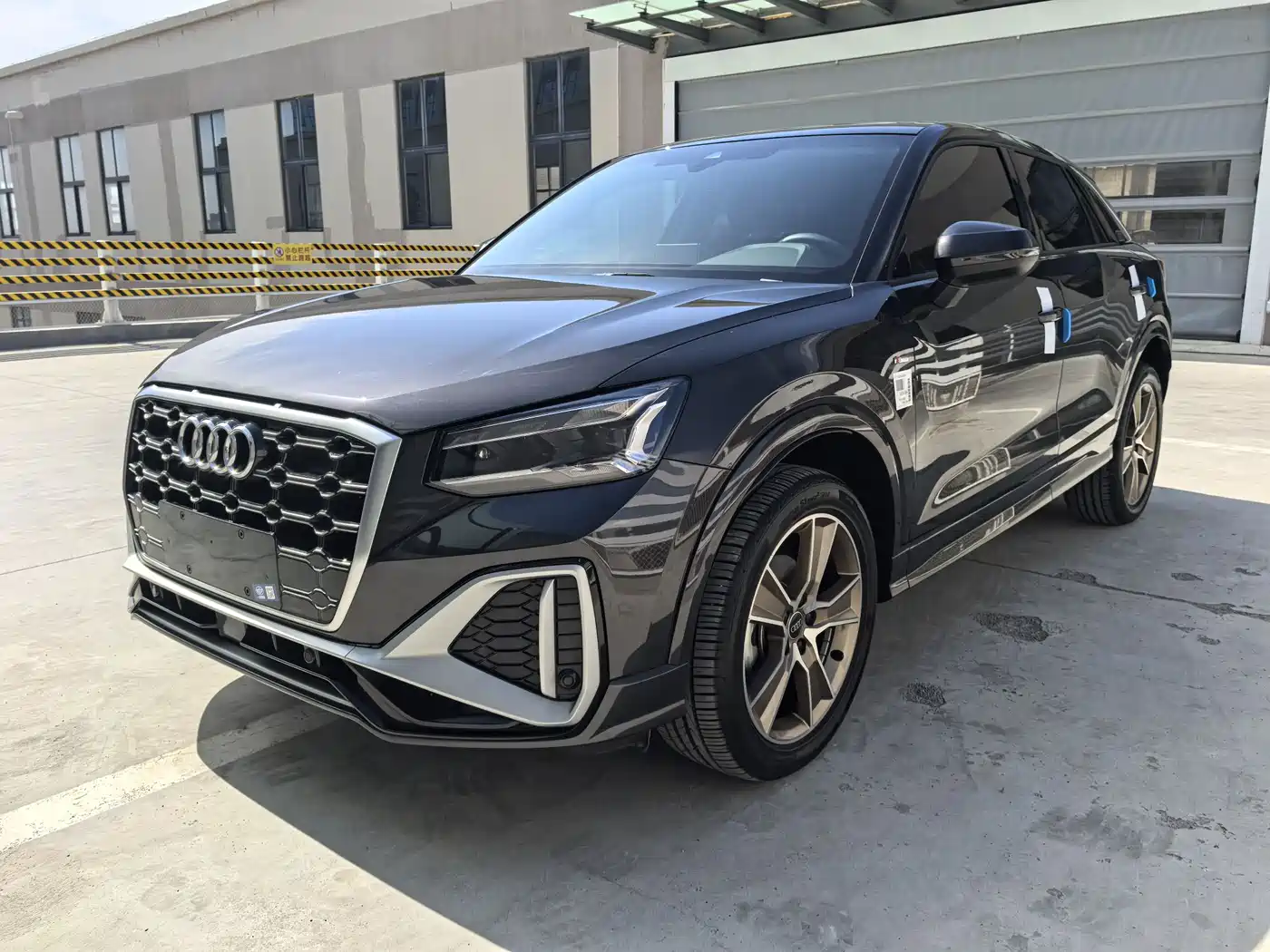 Audi Q2L 2022 35 TFSI Fashion Dynamic