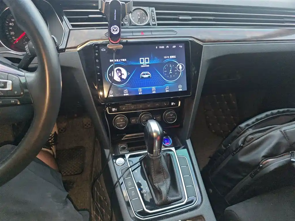 Volkswagen Magotan 2018 330TSI DSG Luxury фото 14