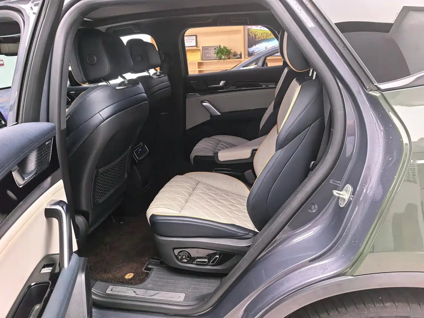 BYD Tang New Energy 2022 DM-p 215KM AWD Flagship фото 5