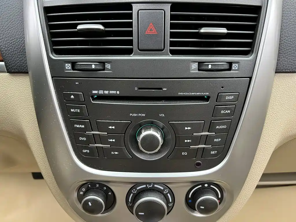Buick Excelle 2010 2011 1.6LX-AT