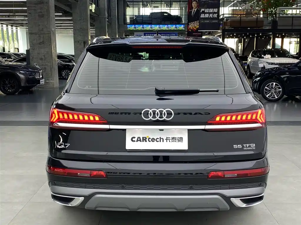 Audi Q7 2023 55 TFSI quattro S line Sport фото 4
