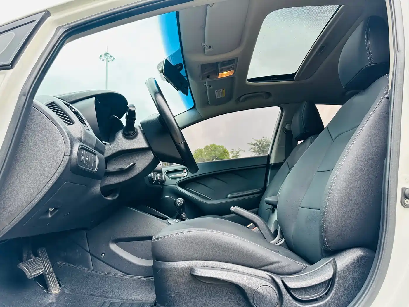 Kia K3 2015 1.6L Automatic GLS фото 10