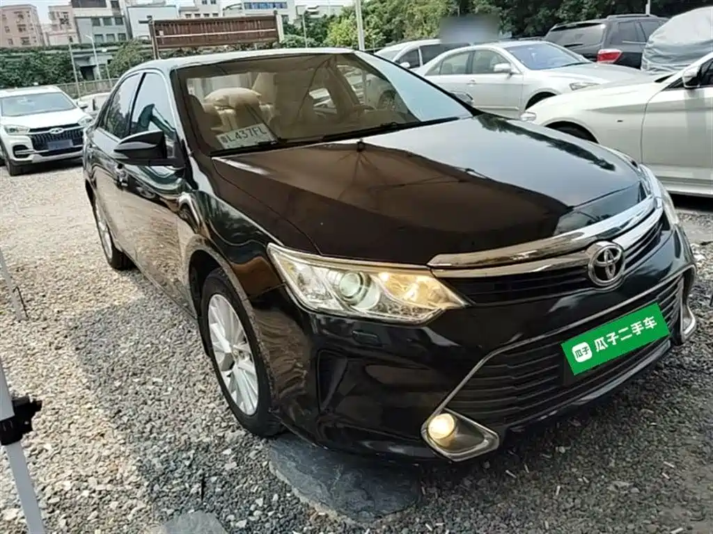 Toyota Camry 2015 2.5G Luxury Navigation Edition фото 4