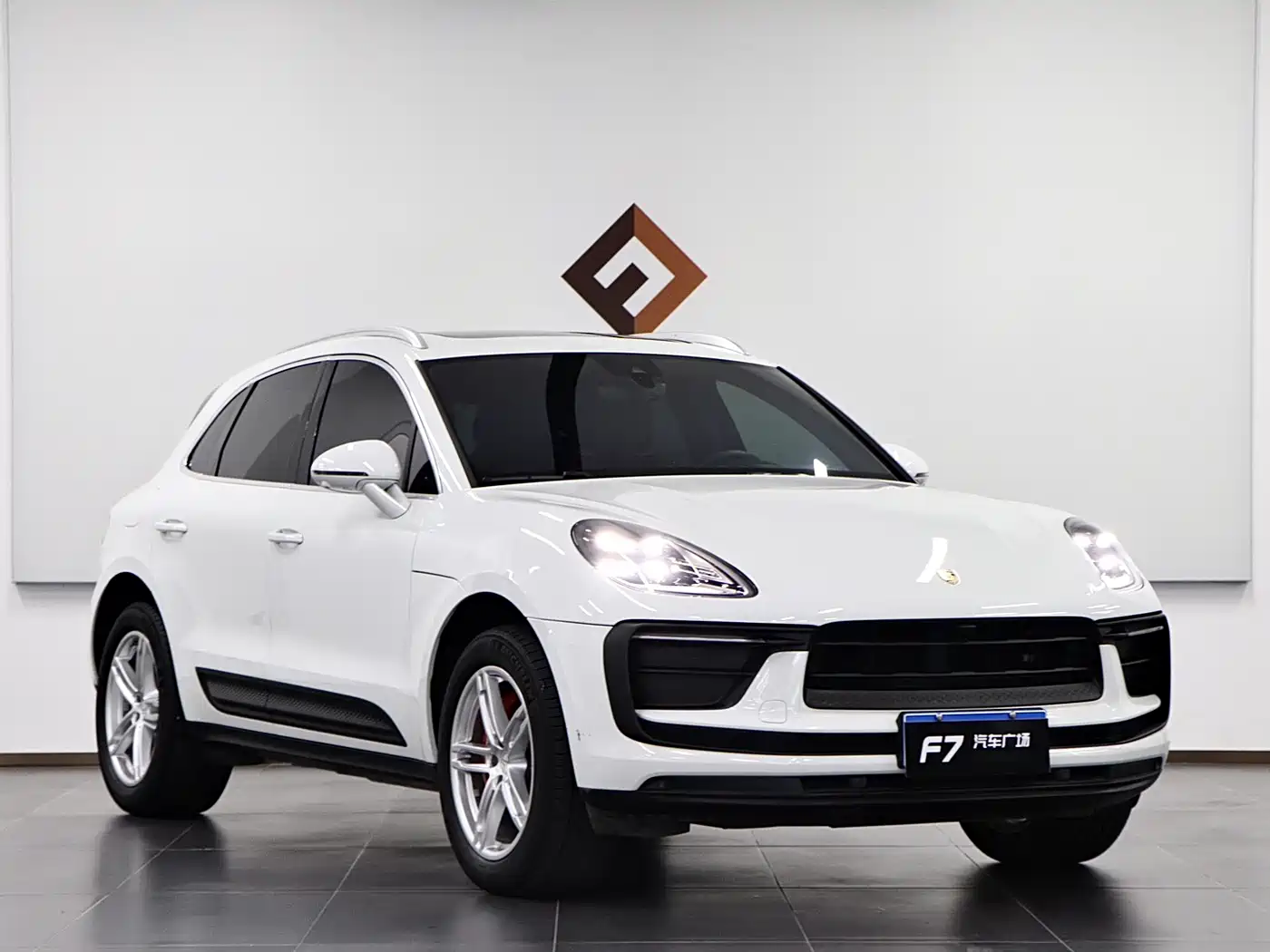 Porsche Macan 2022 Macan 2.0T фото 3