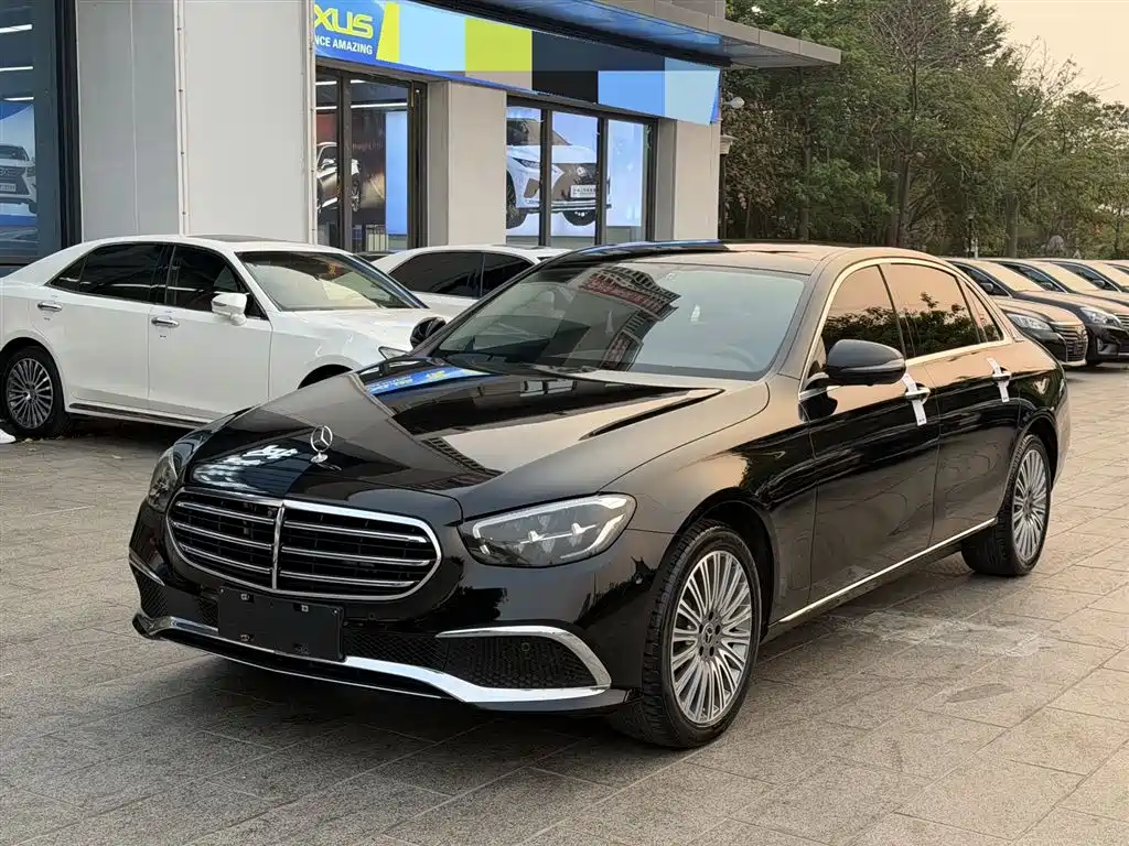  E CLASS