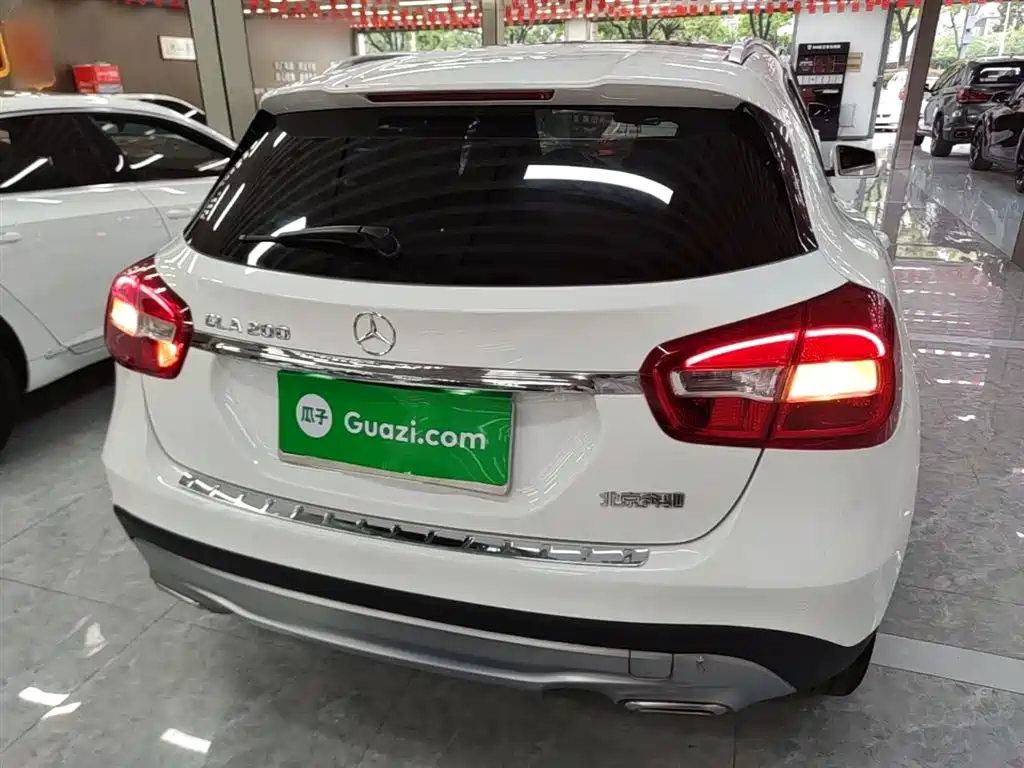 Mercedes-Benz GLA 2015 GLA 200 Dynamic фото 6